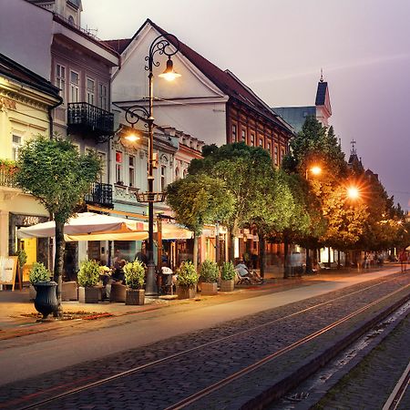 Hotel Ambassador Košice Εξωτερικό φωτογραφία